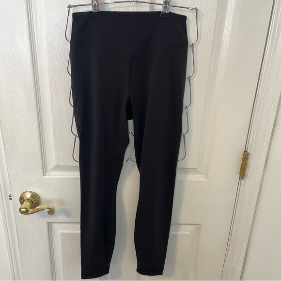 Lululemon Wunder Under smooth cover high rise 25”
